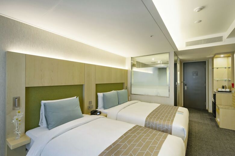 Afirst Hotel Myeongdong