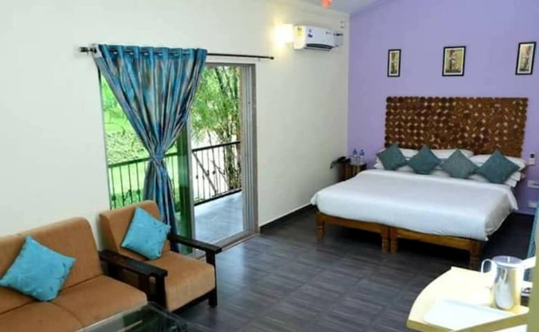 Hotel Regenta Resort Century
