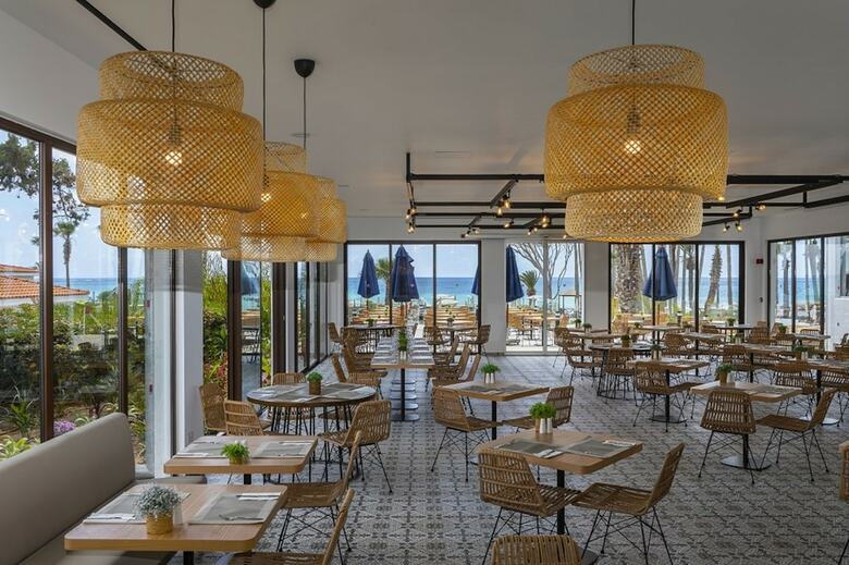 Leonardo Plaza Cypria Maris Beach Hotel & Spa