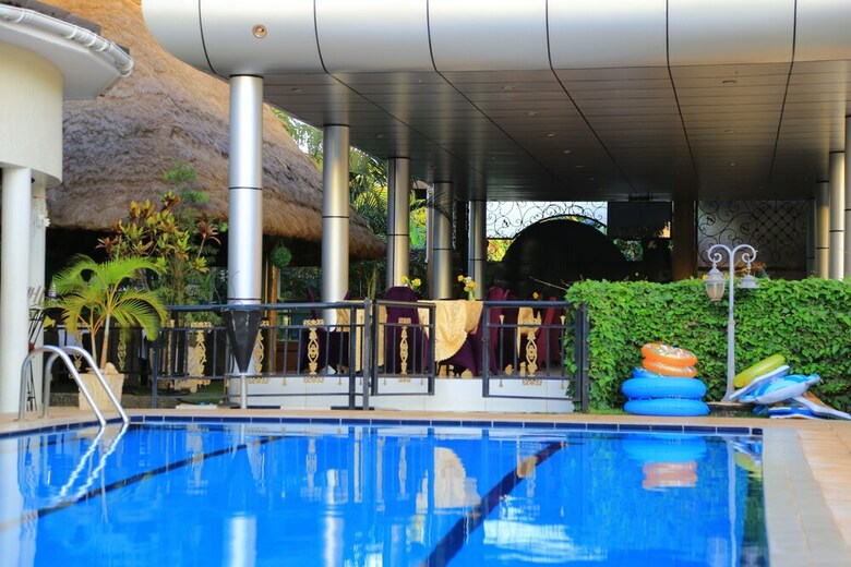 Serene Suites Hotel