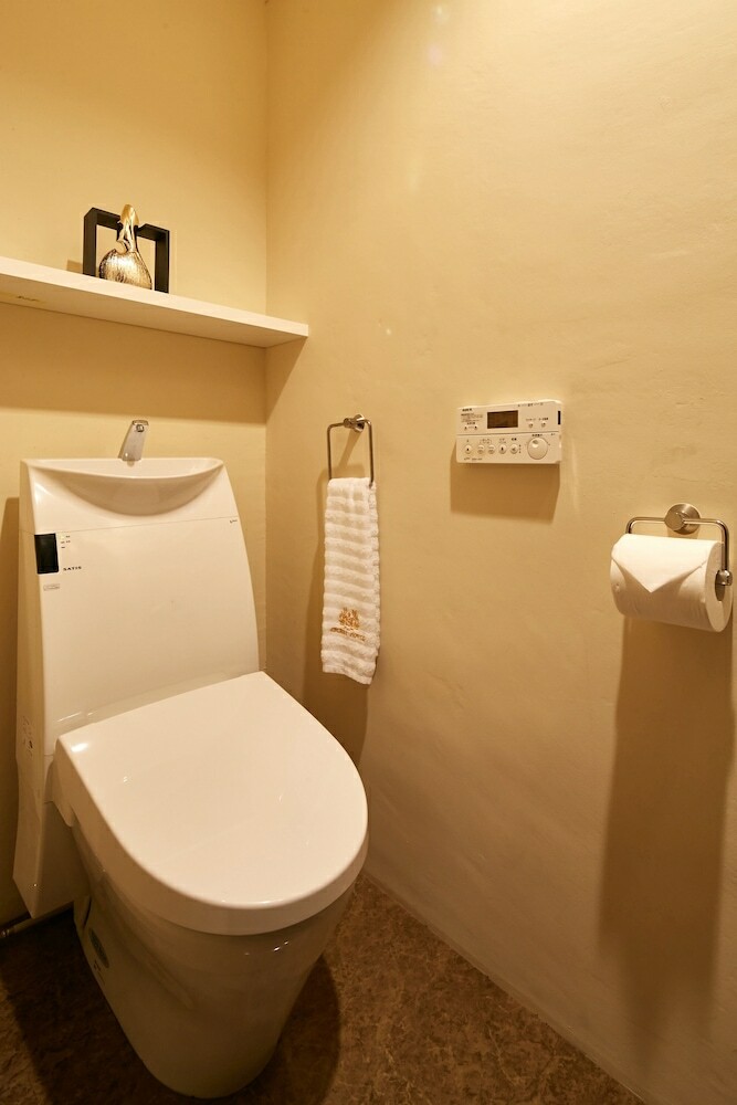 Apartamentos Secret House Makishi