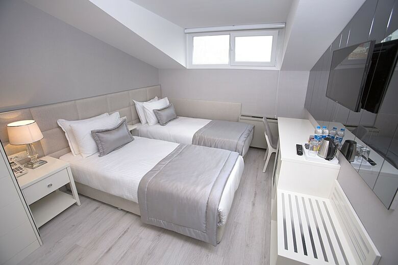 Rawda Hotel Bak?rk�y