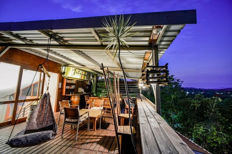 Hotel Zebrina Guest House