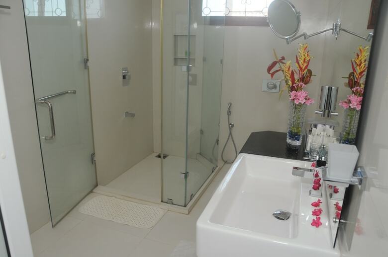 Hotel White Villa Resort Aungalla