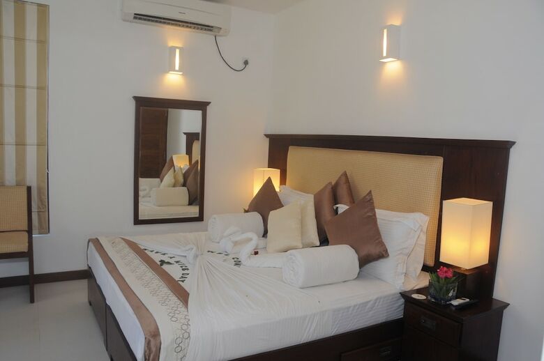 Hotel White Villa Resort Aungalla