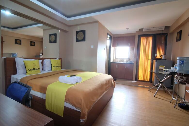 Apartamentos Literooms At Kebagusan City