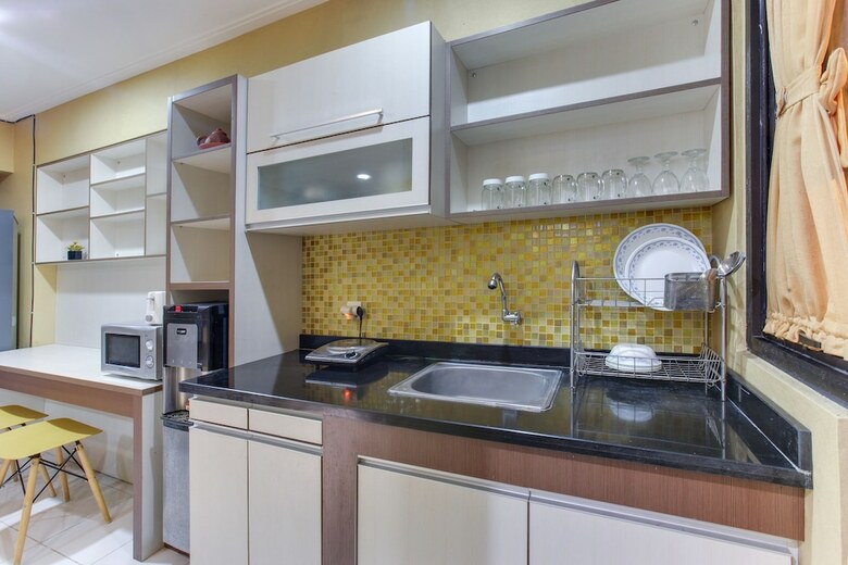 Apartamentos Literooms At Kebagusan City