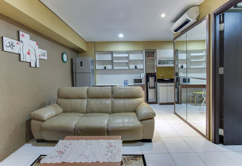 Apartamentos Literooms At Kebagusan City