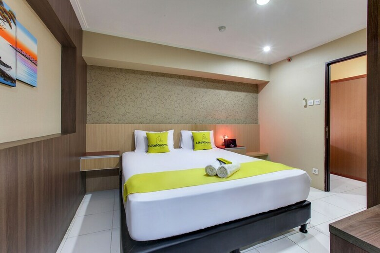 Apartamentos Literooms At Kebagusan City