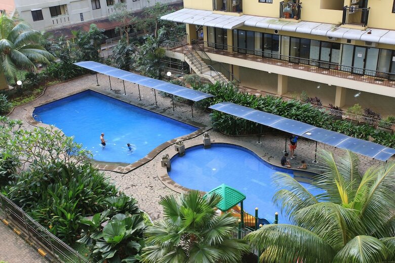 Apartamentos Literooms At Kebagusan City