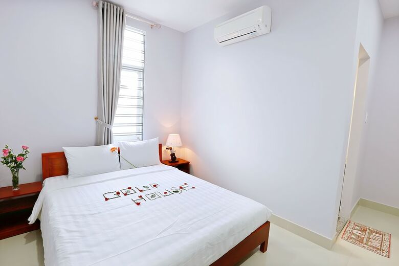 Gold House Hotel