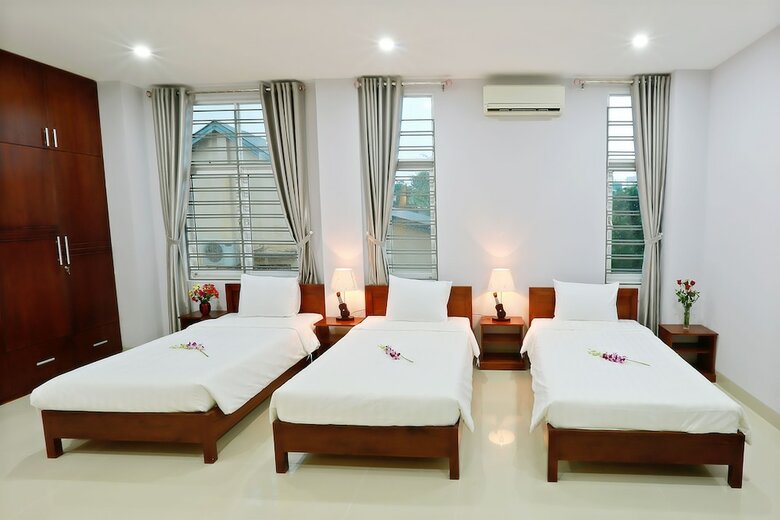 Gold House Hotel
