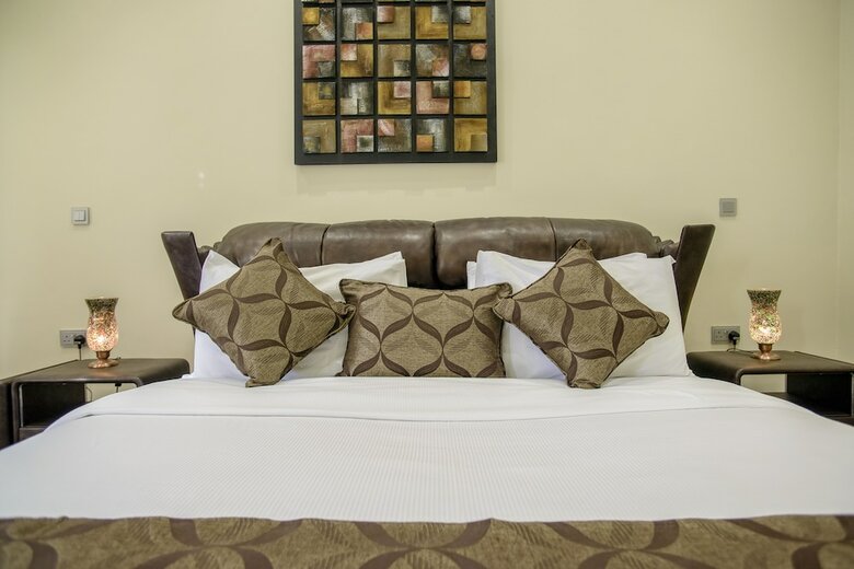 Aparthotel The Landmark Suites