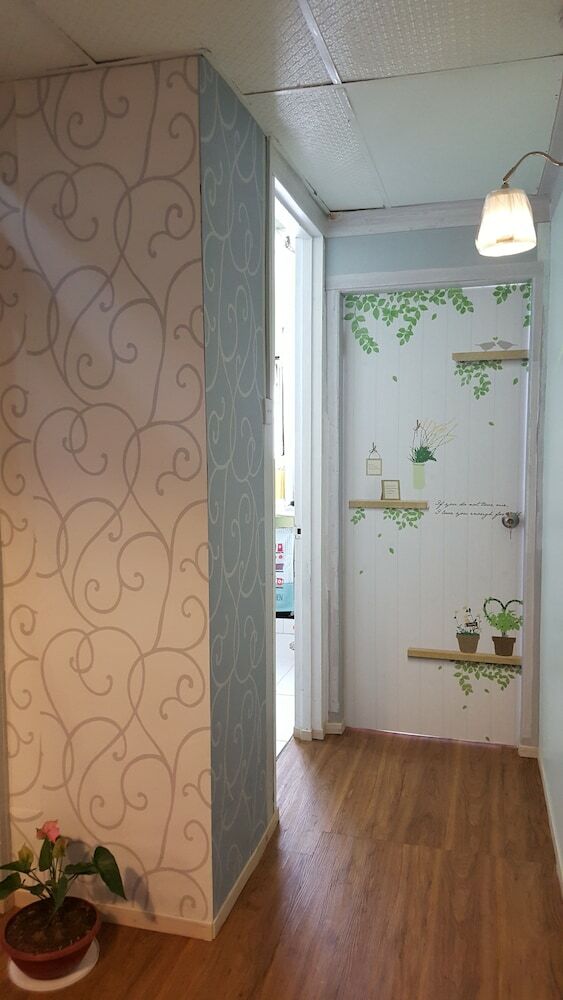 Hostal Melaka In Seoul & Cook Guest House - Hostel