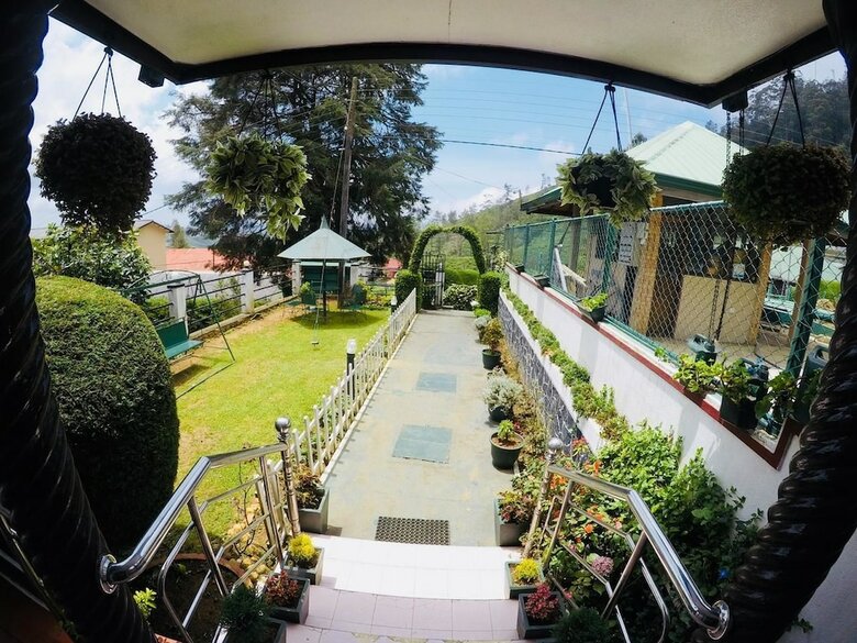 Royal Mount Hotel