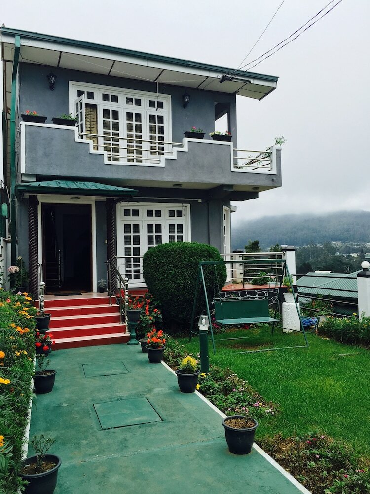 Royal Mount Hotel