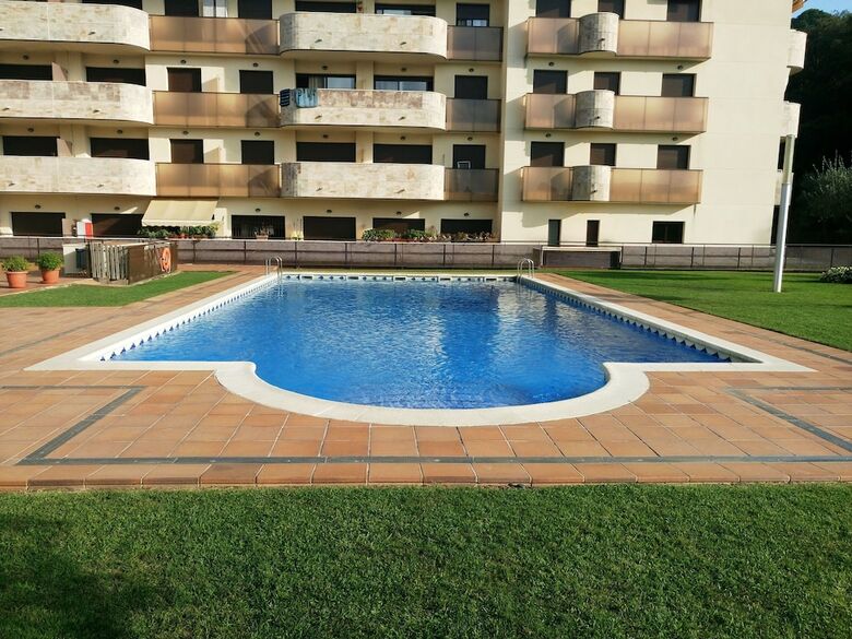 Avenida Fenals Apartment