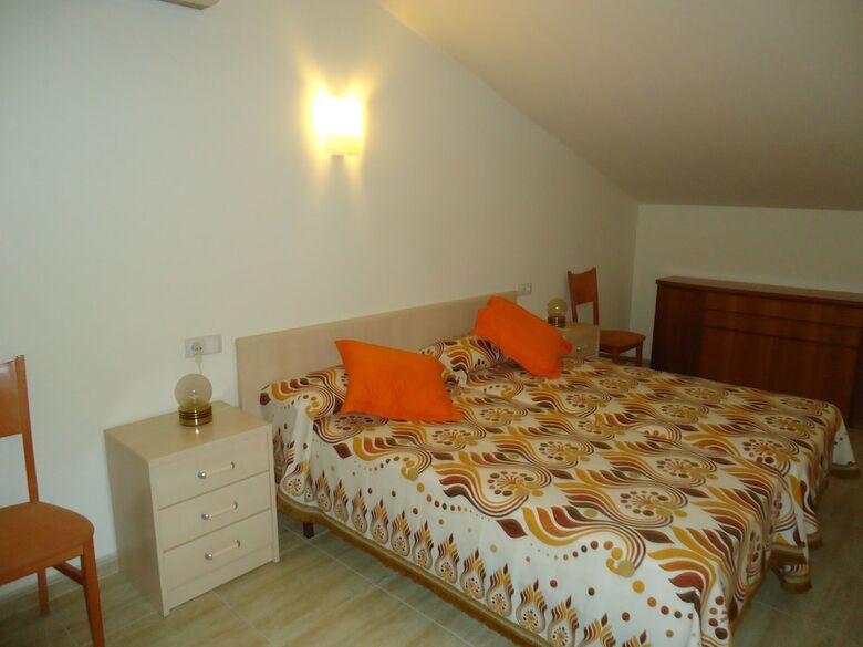 Avenida Fenals Apartment