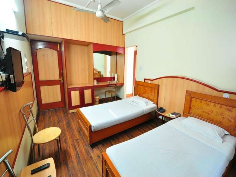 Hotel Ymca Tourist Hostel