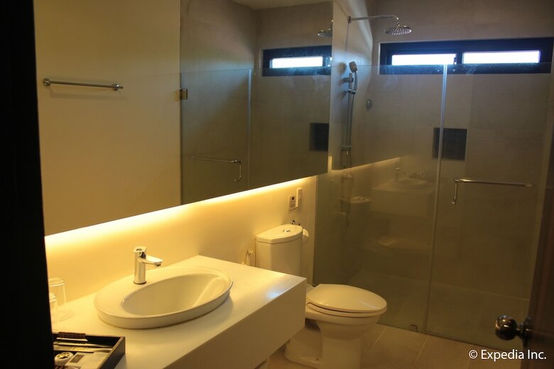 Hotel Segara Suites