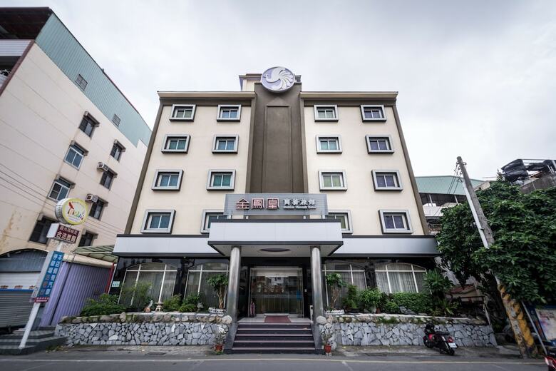 Golden Phoenix Hotel