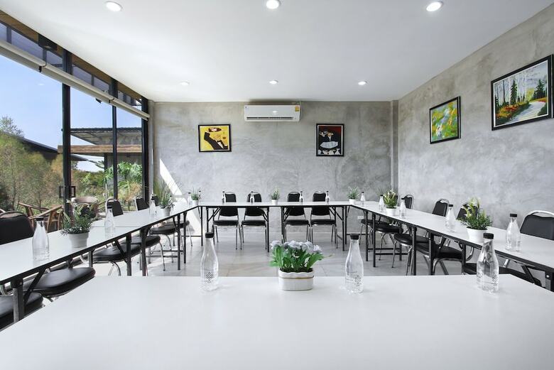 Hotel White Knot Khao Yai By D Varee