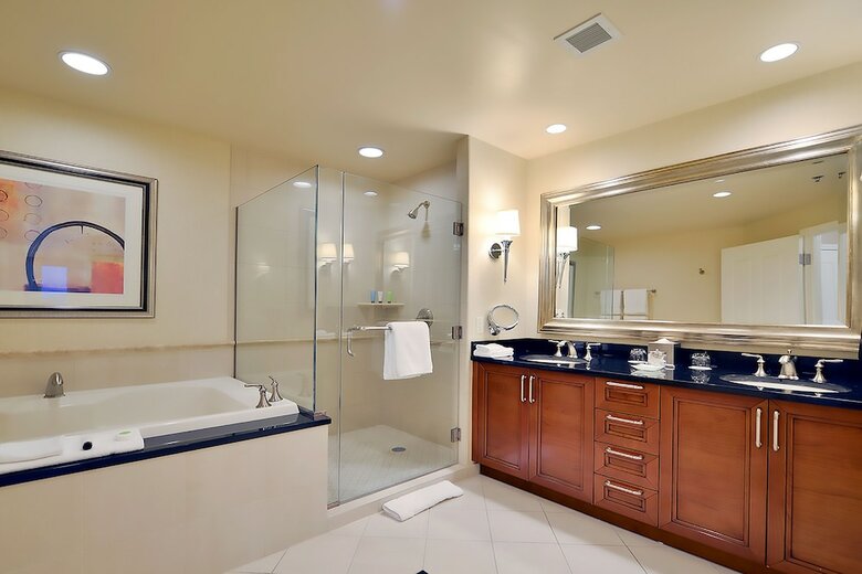 Hotel Signature Suites Collection