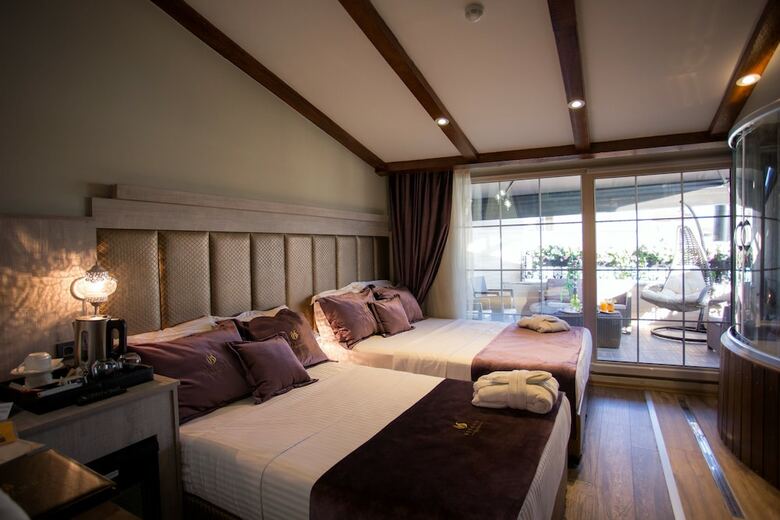 Bonne Sante Hotel
