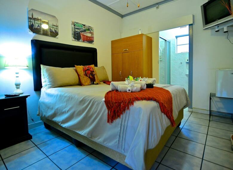 Hotel Lalamo Guest House