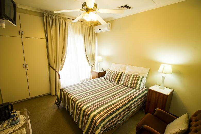 Hotel Eden Rose Manor