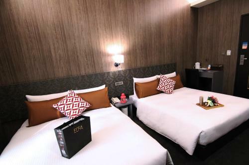 Ximen 101-s Hotel