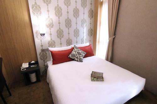 Ximen 101-s Hotel