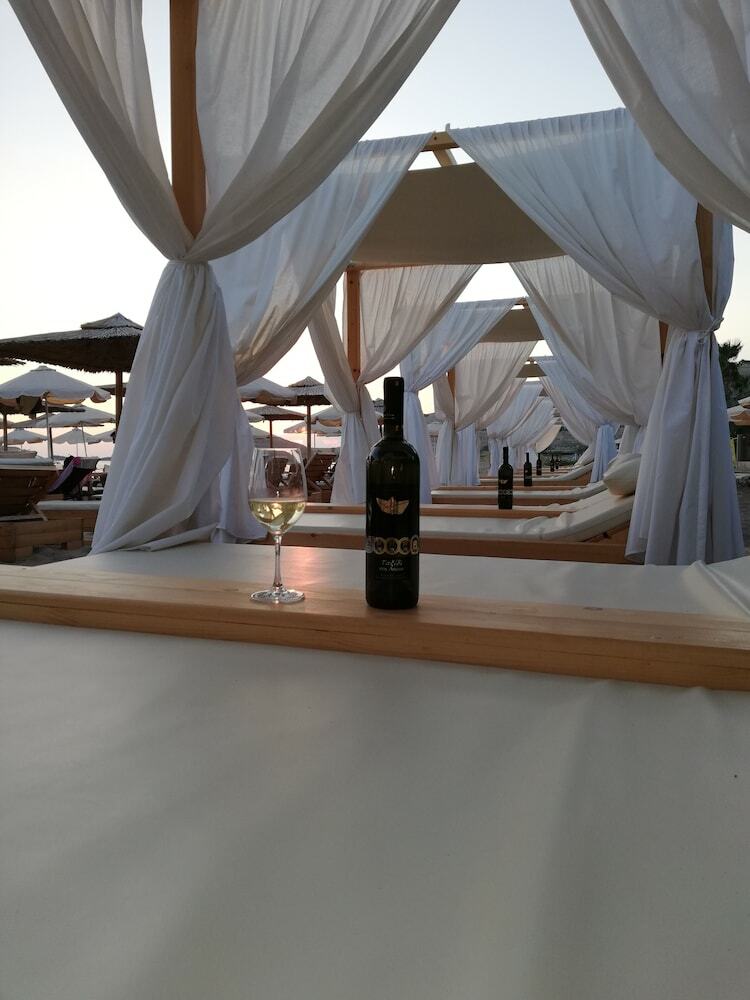Platy Beach Hotel