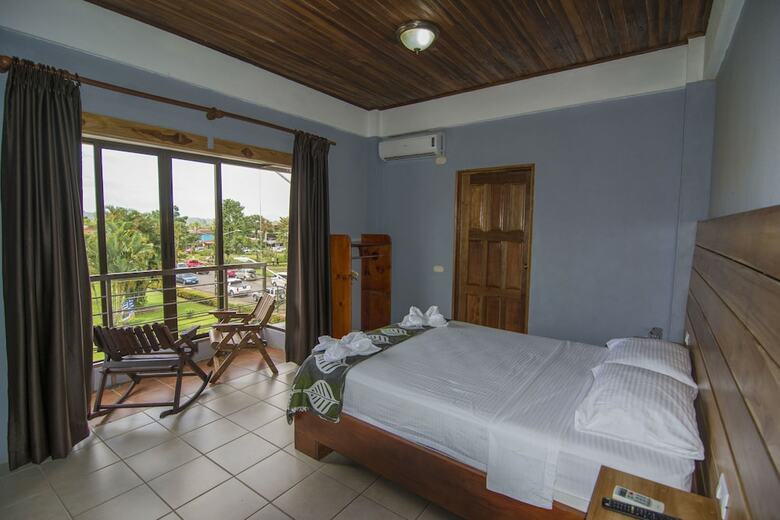 Fortuna Downtown Inn - Hotel