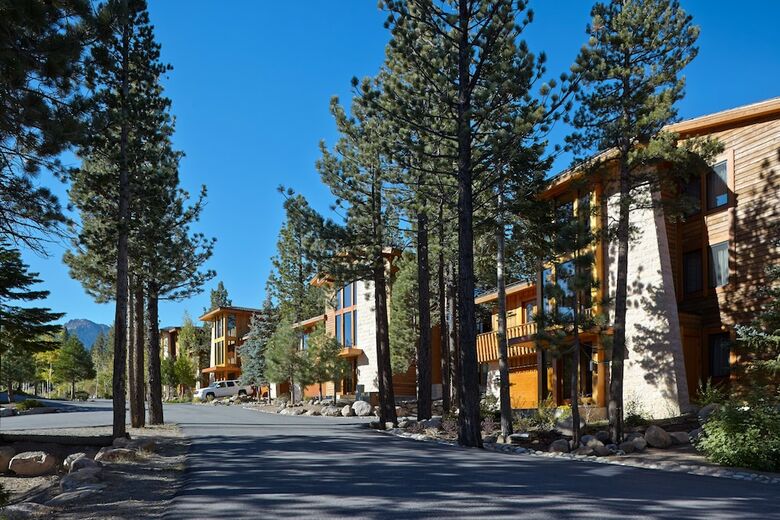 Obsidian Residence Club