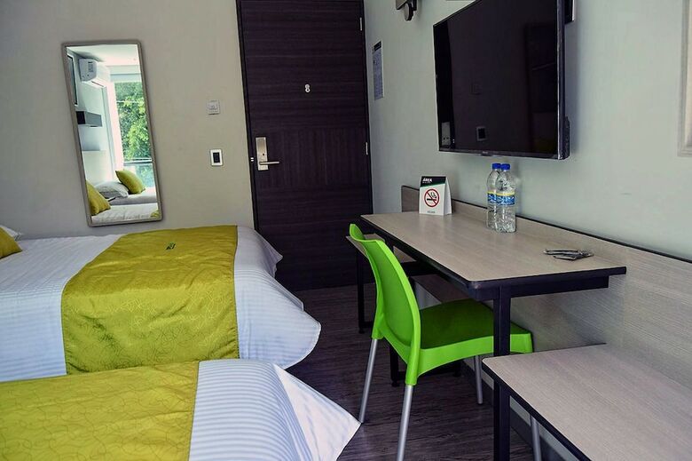 Hotel Expo Inn