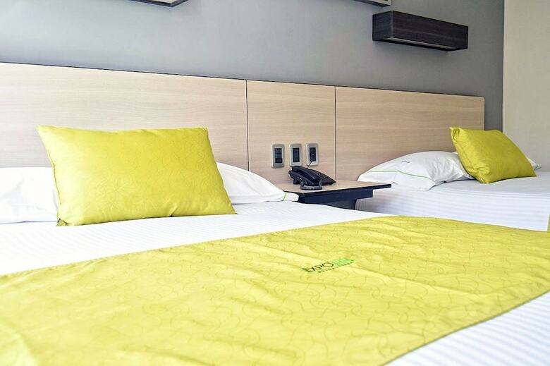 Hotel Expo Inn