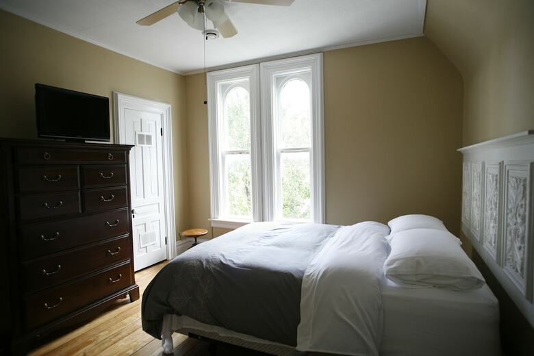 Iron Kettle Bed And Breakfast