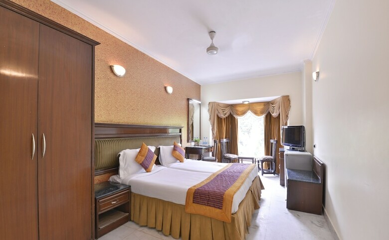 Hotel The Maple Leaf Dlf Cyber City