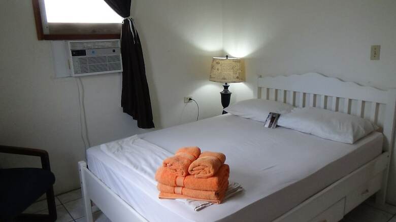 Hotel Hacienda Tropical Guest House