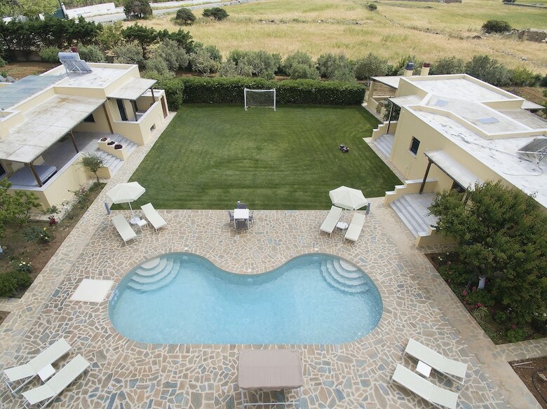 Villa Naxos Cottage
