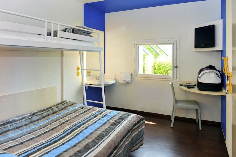 Hotelf1 Evreux Sud
