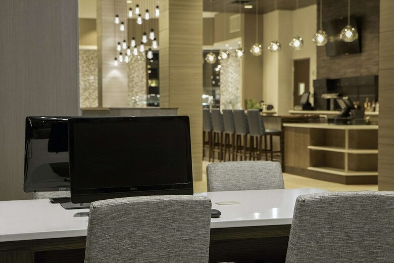 Hotel Doubletree By Hilton Minneapolis University Area