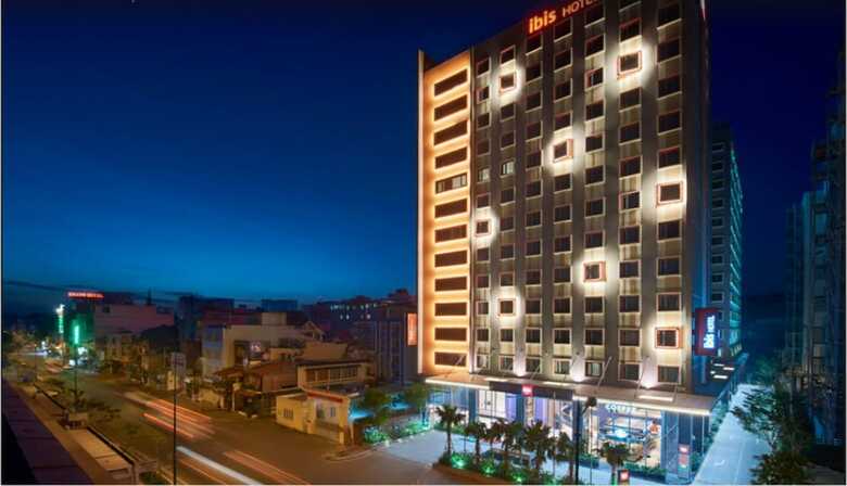 Hotel Ibis Saigon Airport