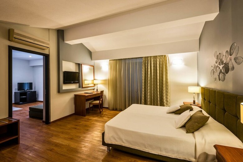 Hotel Mediterranean Beach Resort