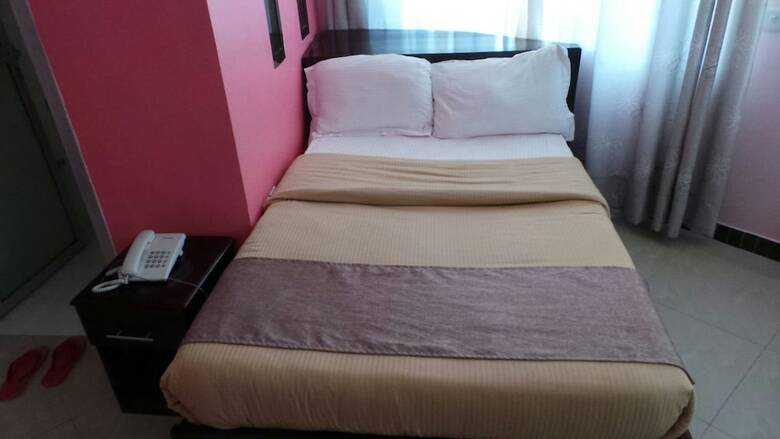 Fahari Hotel