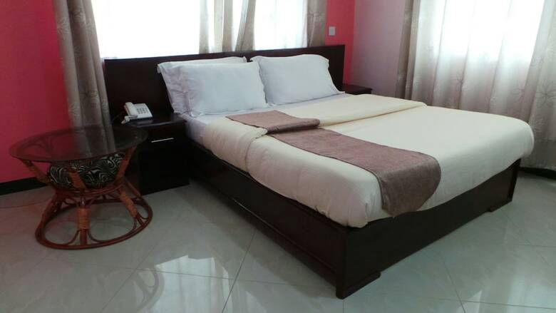 Fahari Hotel