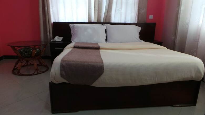 Fahari Hotel