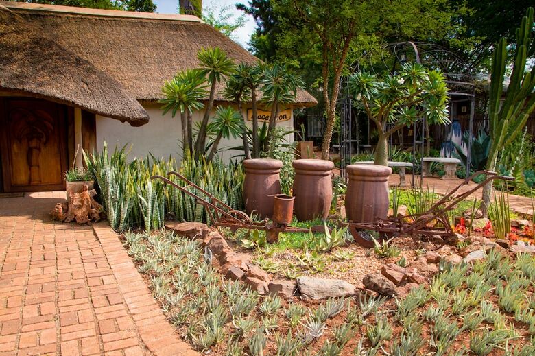 Posada Destiny Inn Lodge
