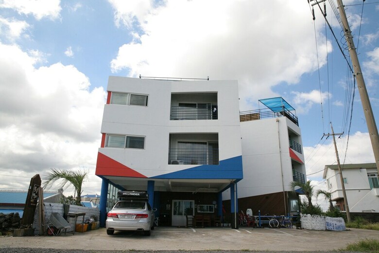 Hostal Blue Sea Guesthouse - Hostel